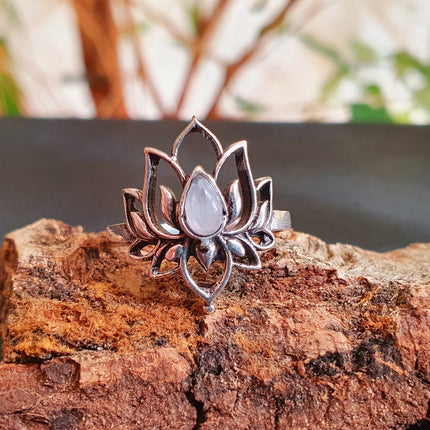 Silver Lotus Flower Ring / Moonstone / Boho / Ethnic / Rustic / Tribal / Gypsy / Festival / Indian / Healing / Festival