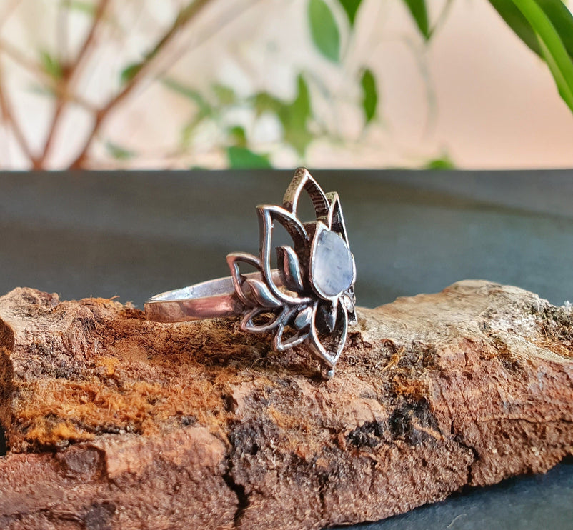 Silver Lotus Flower Ring / Moonstone / Boho / Ethnic / Rustic / Tribal / Gypsy / Festival / Indian / Healing / Festival