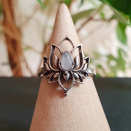 Silver Lotus Flower Ring / Moonstone / Boho / Ethnic / Rustic / Tribal / Gypsy / Festival / Indian / Healing / Festival