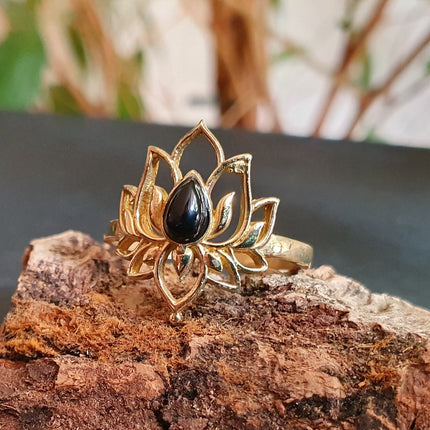 Golden Lotus Flower Ring / Black Onyx / Brass / Boho / Ethnic / Rustic / Tribal / Gypsy / Festival / Indian / Healing / Festival