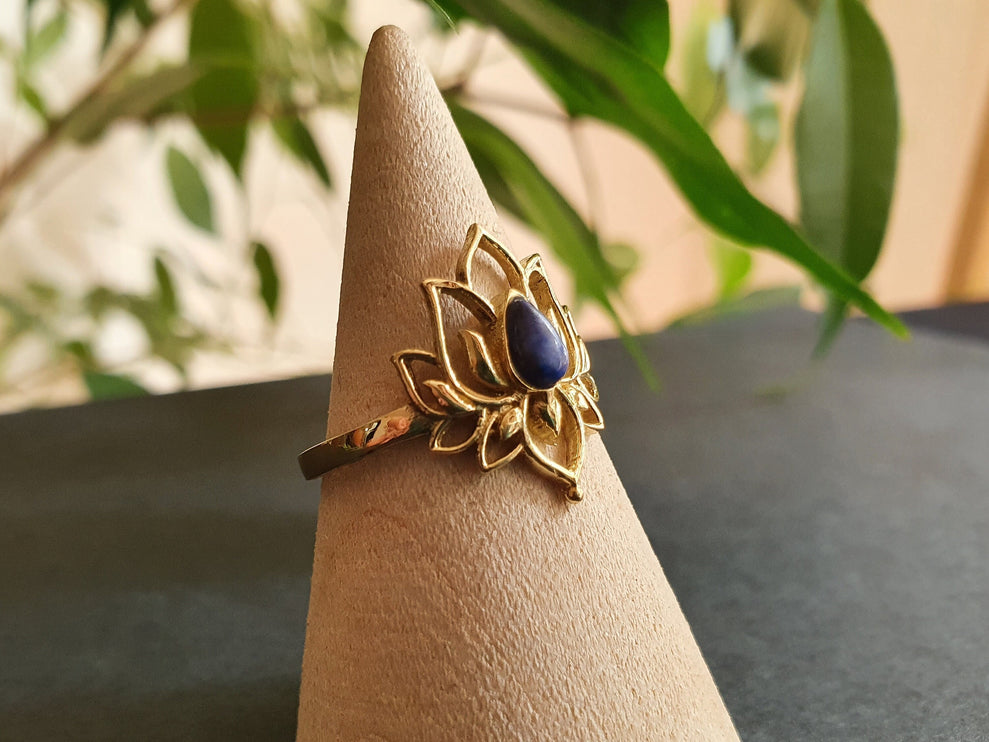 Golden Lotus Flower Ring / Lapis Lazuli / Boho / Ethnic / Rustic / Tribal / Gypsy / Festival / Indian / Healing / Festival