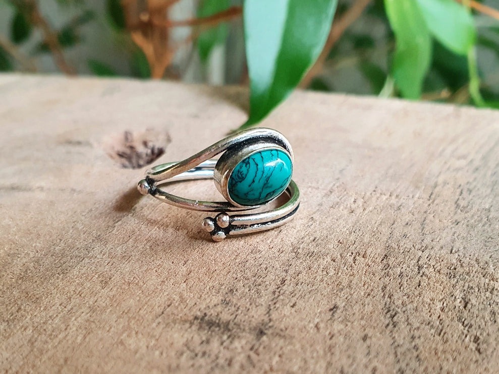 Ethnic style Silver & Turquoise Ring / Adjustable / Boho / Bohemian / Psy / Rustic / Tribal / Gypsy / Festival / Healing / Festival