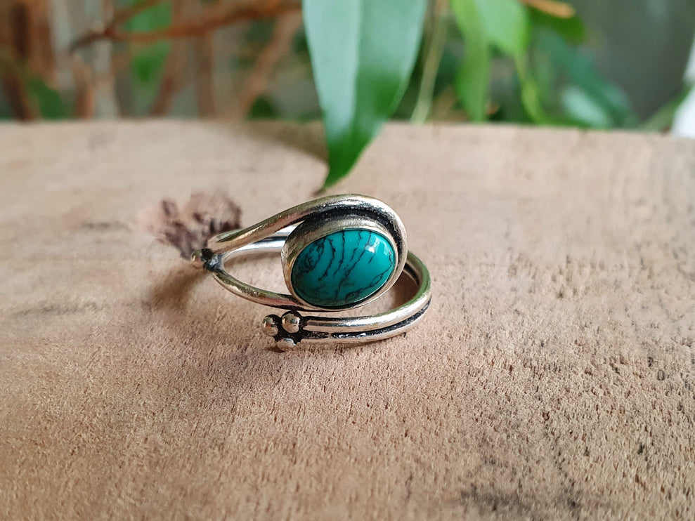 Ethnic style Silver & Turquoise Ring / Adjustable / Boho / Bohemian / Psy / Rustic / Tribal / Gypsy / Festival / Healing / Festival