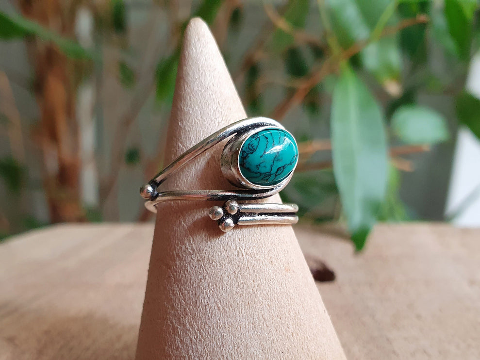 Ethnic style Silver & Turquoise Ring / Adjustable / Boho / Bohemian / Psy / Rustic / Tribal / Gypsy / Festival / Healing / Festival