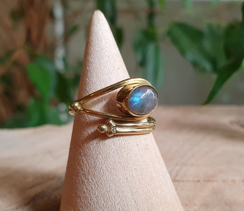 Adjustable Labradorite Ring Ethnic style Brass / Boho / Bohemian / Psy / Rustic / Tribal / Gypsy / Festival / Healing / Festival