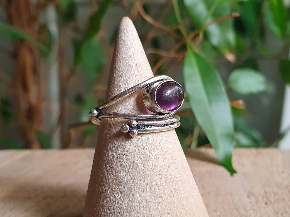 Ethnic style Silver & Amethyst Ring / Adjustable / Boho / Bohemian / Psy / Rustic / Tribal / Gypsy / Festival / Healing / Festival