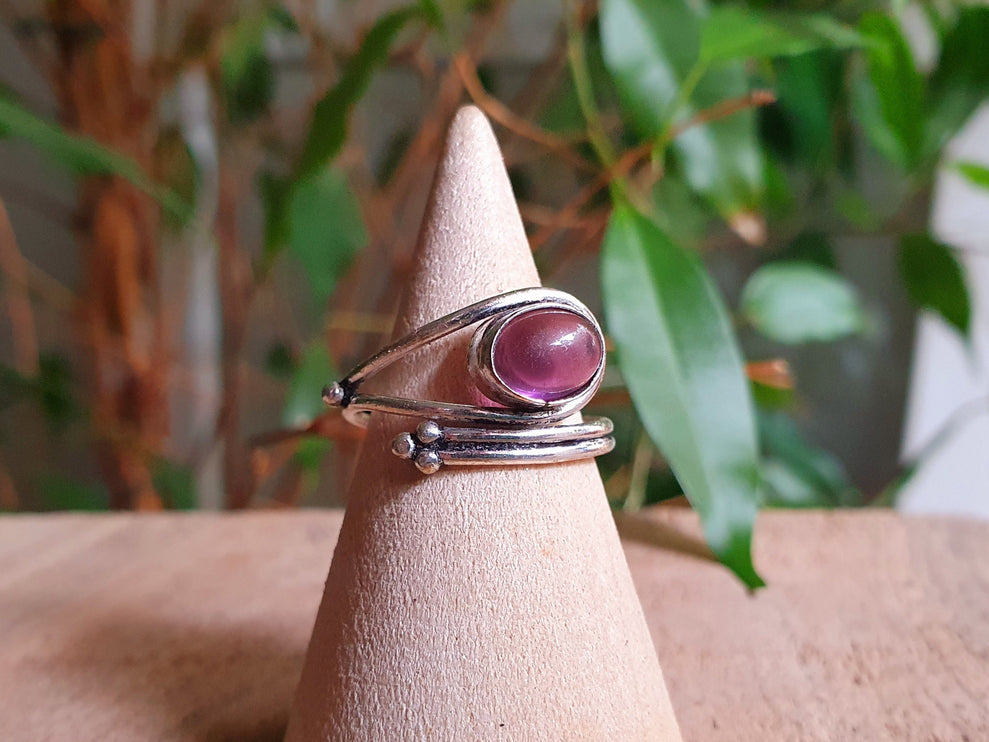 Ethnic style Silver & Amethyst Ring / Adjustable / Boho / Bohemian / Psy / Rustic / Tribal / Gypsy / Festival / Healing / Festival