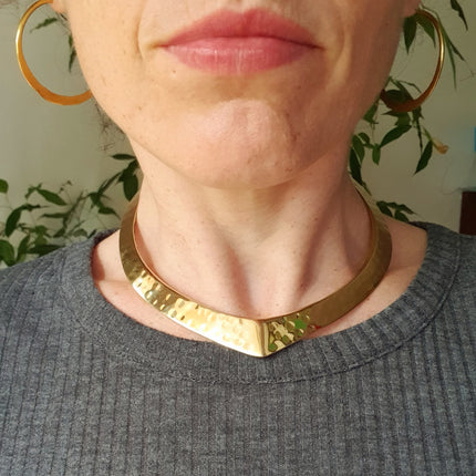 Hammered Choker Brass Necklace / Rustic / Gypsy / Lightweight / Boho / Tribal / Hippie / Rustic / Vegan /