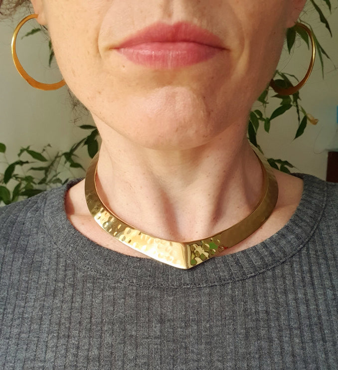 Hammered Choker Brass Necklace / Rustic / Gypsy / Lightweight / Boho / Tribal / Hippie / Rustic / Vegan /