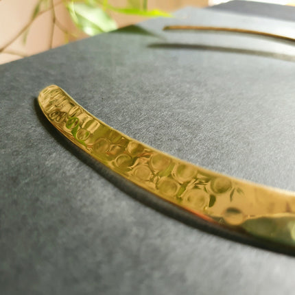 Hammered Choker Brass Necklace / Rustic / Gypsy / Lightweight / Boho / Tribal / Hippie / Rustic / Vegan /