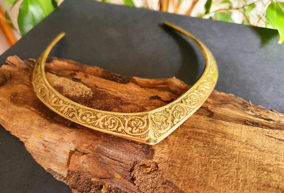 Ethnic Choker Brass Necklace / Rustic / Gypsy / Lightweight / Boho / Tribal / Hippie / Rustic / Vegan / Aztec