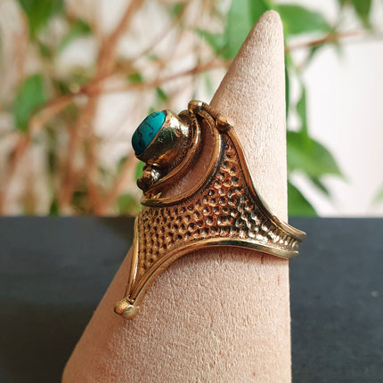 Boho Turquoise Brass Ring / Pretty / Ethnic / Rustic / Festival / Tribal / Blue / Hippie / Gypsy / Psy / Stone / Healing