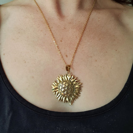 Gold Sun Mandala Necklace / Hypoallergenic / Brass / Boho / Hippie / Rustic / Ethnic / Hypoallergenic / Third Eye / Illuminati