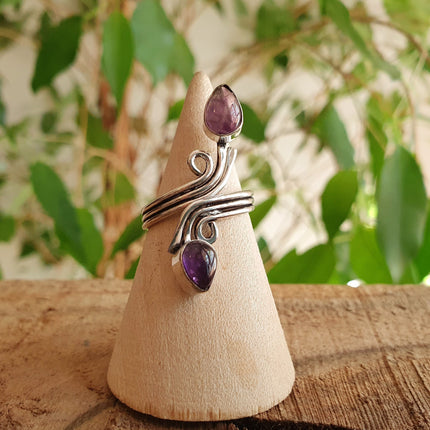 Spiral Silver Amethyst ring / Ajustable / Birthstone / Boho / Ethnic / Rustic / Tribal / Gypsy / Festival / Healing