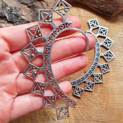 Ear Cuff Silver Aztec Triangles design / Tribal / Boho / Unisex / Mens Jewellery / Costume / Fancy Dress / Cosplay / Festival Jewellery /