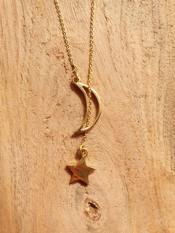 Lariat Necklace in Brass with Moon & Star Design / Minimalist / Contemporary / Boho / Modern / Chic / Pretty / Chain / Nature