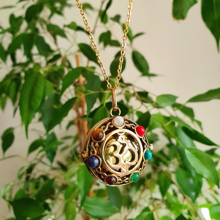 Golden Bola Necklace 'Ohm Shanti' Brass & 7 Stones Chakras / Pregnancy / Harmony Ball / Chimes / Bell / Vegan / Ethnic / Boho / Tribal