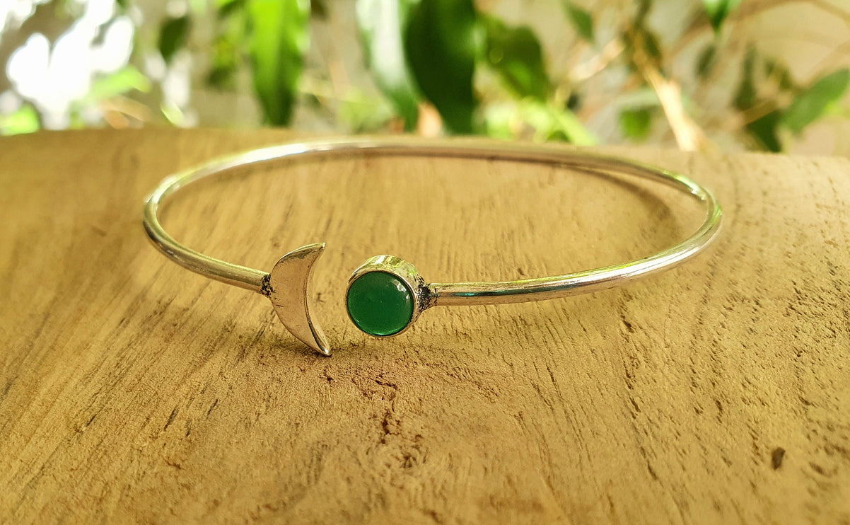 Silver Moon Bracelet / Green Onyx / Bangle / Galaxy / Solar System / Planets / Boho / Adjustable / Hippie / Chic / Sun