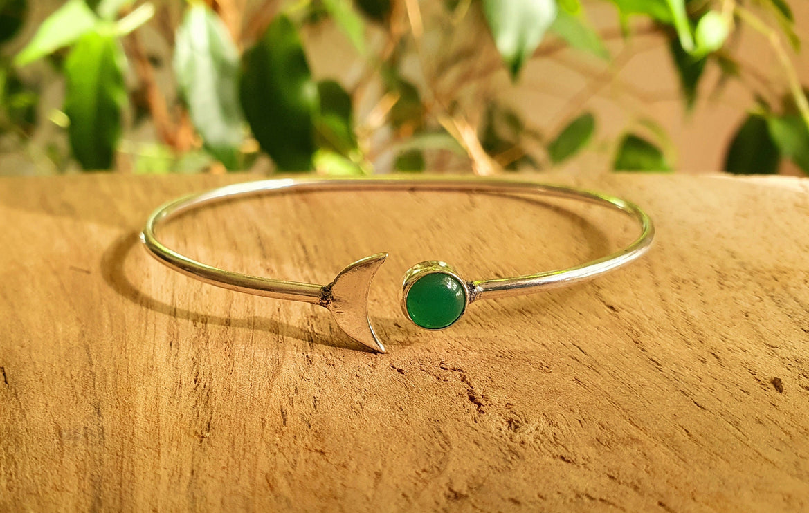 Silver Moon Bracelet / Green Onyx / Bangle / Galaxy / Solar System / Planets / Boho / Adjustable / Hippie / Chic / Sun