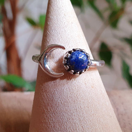 Moon Silver Ring / Lapis Lazuli / Zodiac / Purple / Boho / Ethnic / Rustic / Tribal / Gypsy / Festival / Healing / Festival