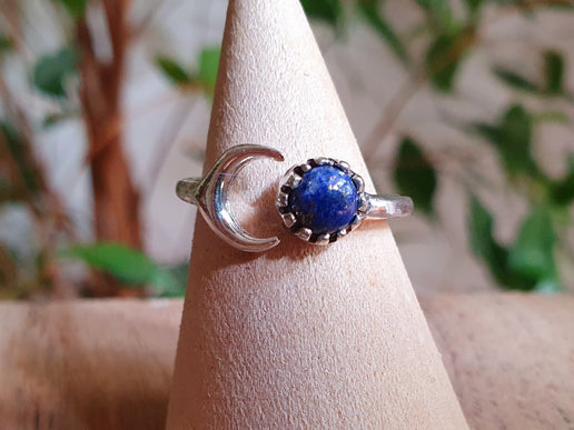 Moon Silver Ring / Lapis Lazuli / Zodiac / Purple / Boho / Ethnic / Rustic / Tribal / Gypsy / Festival / Healing / Festival