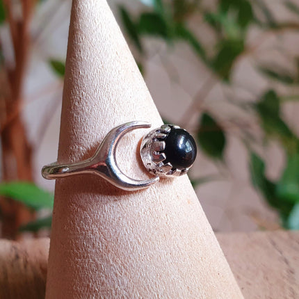 Moon Silver Ring / Black Onyx / Zodiac / Purple / Boho / Ethnic / Rustic / Tribal / Gypsy / Festival / Healing / Festival