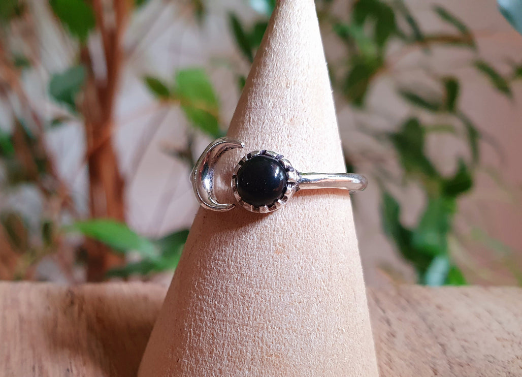 Moon Silver Ring / Black Onyx / Zodiac / Purple / Boho / Ethnic / Rustic / Tribal / Gypsy / Festival / Healing / Festival