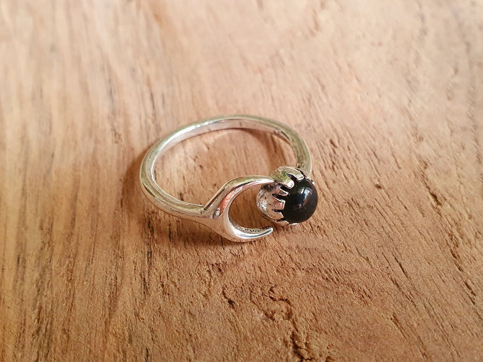 Moon Silver Ring / Black Onyx / Zodiac / Purple / Boho / Ethnic / Rustic / Tribal / Gypsy / Festival / Healing / Festival