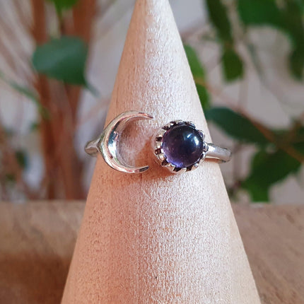 Moon Silver Ring / Amethyst / Zodiac / Purple / Boho / Ethnic / Rustic / Tribal / Gypsy / Festival / Healing / Festival