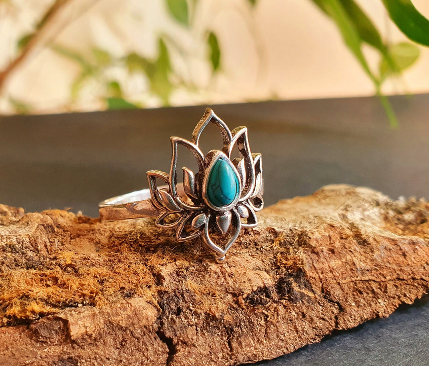 Silver Lotus Flower Ring / Turquoise / Boho / Ethnic / Rustic / Tribal / Gypsy / Festival / Indian / Healing / Festival