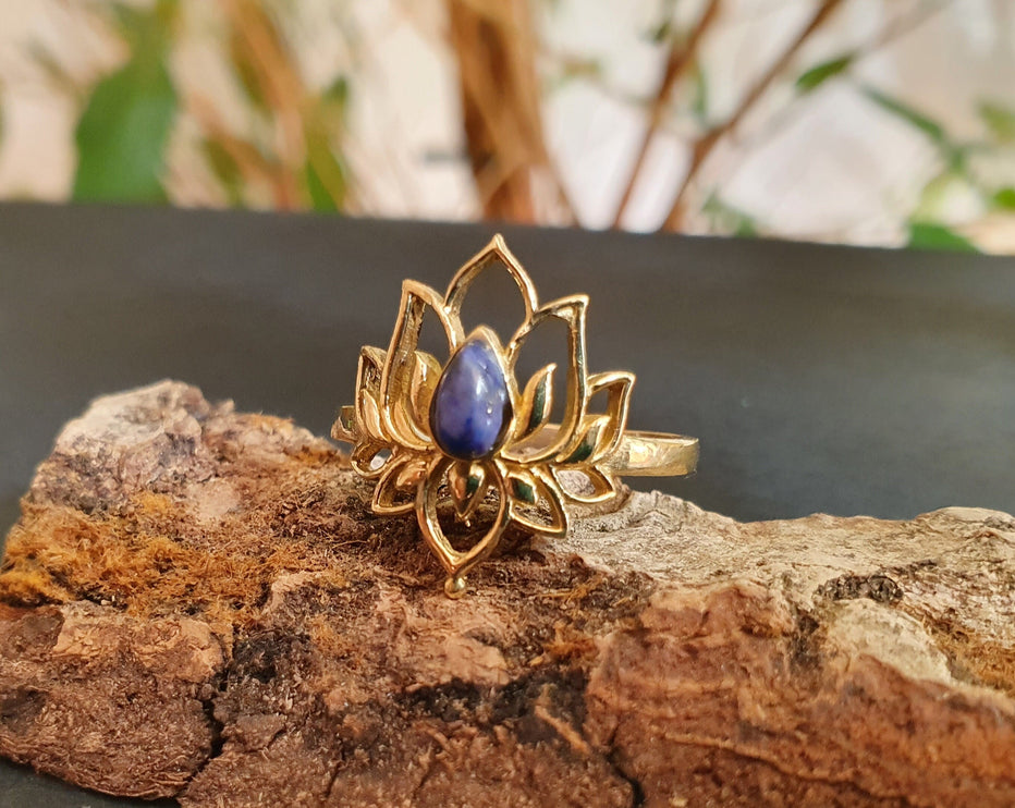 Golden Lotus Flower Ring / Lapis Lazuli / Boho / Ethnic / Rustic / Tribal / Gypsy / Festival / Indian / Healing / Festival