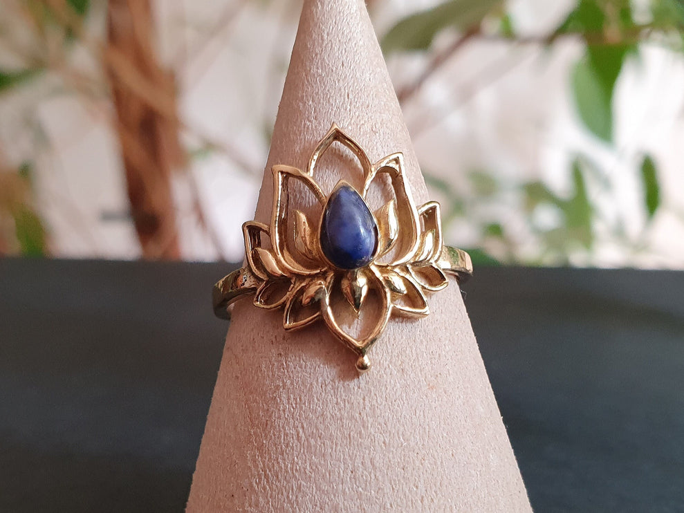 Golden Lotus Flower Ring / Lapis Lazuli / Boho / Ethnic / Rustic / Tribal / Gypsy / Festival / Indian / Healing / Festival