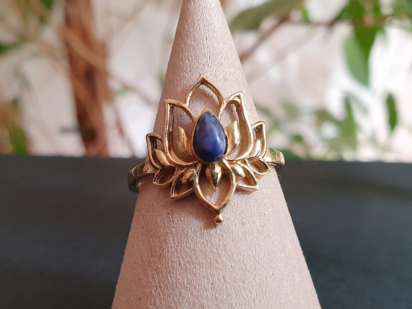Golden Lotus Flower Ring / Lapis Lazuli / Boho / Ethnic / Rustic / Tribal / Gypsy / Festival / Indian / Healing / Festival