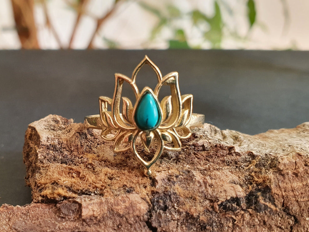 Golden Lotus Flower Ring / Turquoise / Boho / Ethnic / Rustic / Tribal / Gypsy / Festival / Indian / Healing / Festival