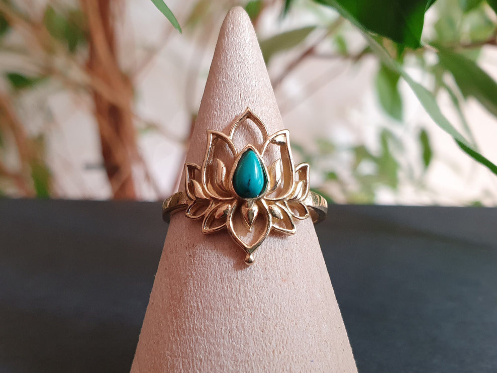 Golden Lotus Flower Ring / Turquoise / Boho / Ethnic / Rustic / Tribal / Gypsy / Festival / Indian / Healing / Festival