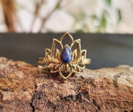 Golden Lotus Flower Ring / Lapis Lazuli / Boho / Ethnic / Rustic / Tribal / Gypsy / Festival / Indian / Healing / Festival