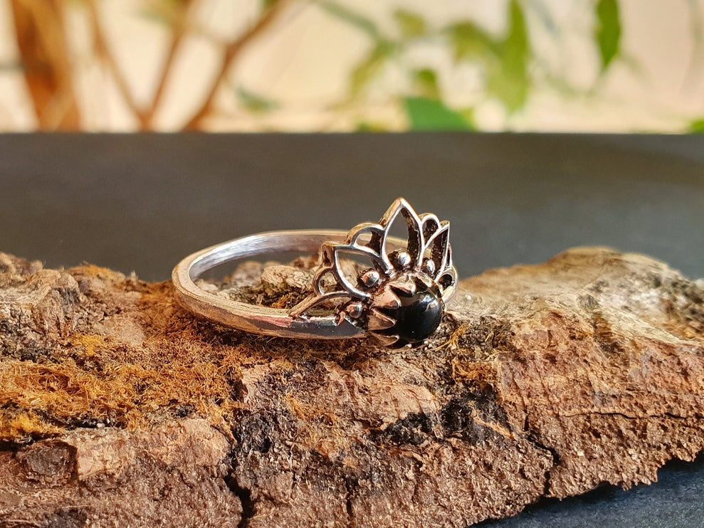 Silver Lotus Flower Ring / Black Onyx / Boho / Ethnic / Rustic / Tribal / Gypsy / Festival / Indian / Healing / Festival