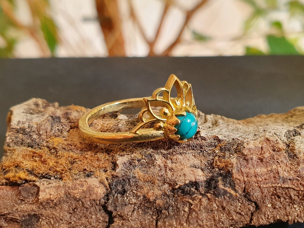 Turquoise Ring Gold Lotus Flower / Boho / Ethnic / Rustic / Tribal / Gypsy / Festival / Indian / Healing / Festival