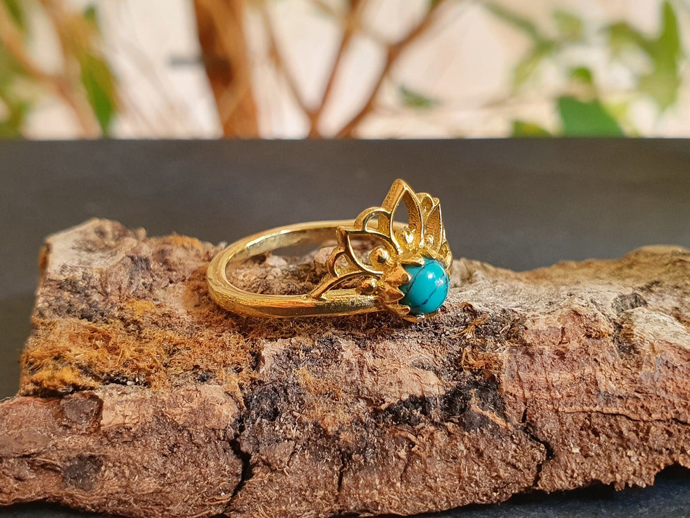 Turquoise Ring Gold Lotus Flower / Boho / Ethnic / Rustic / Tribal / Gypsy / Festival / Indian / Healing / Festival