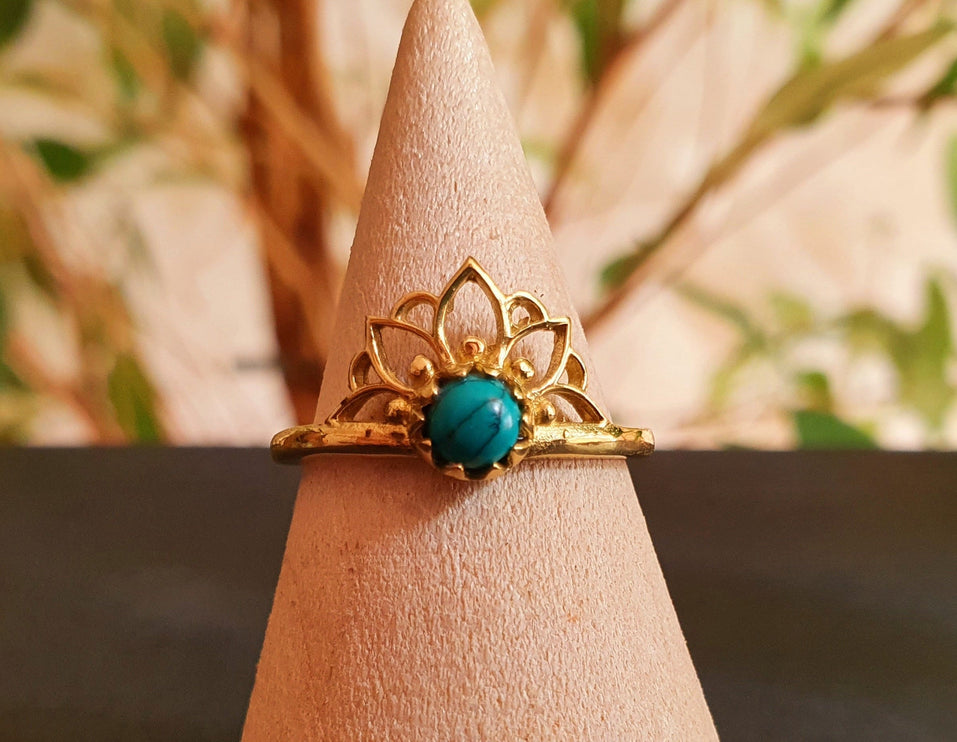 Turquoise Ring Gold Lotus Flower / Boho / Ethnic / Rustic / Tribal / Gypsy / Festival / Indian / Healing / Festival