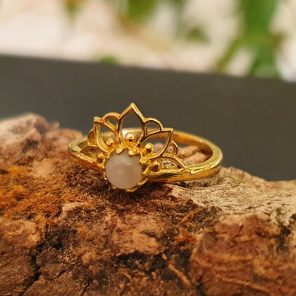 Moonstone Ring Gold Lotus Flower / Boho / Ethnic / Rustic / Tribal / Gypsy / Festival / Indian / Healing / Festival