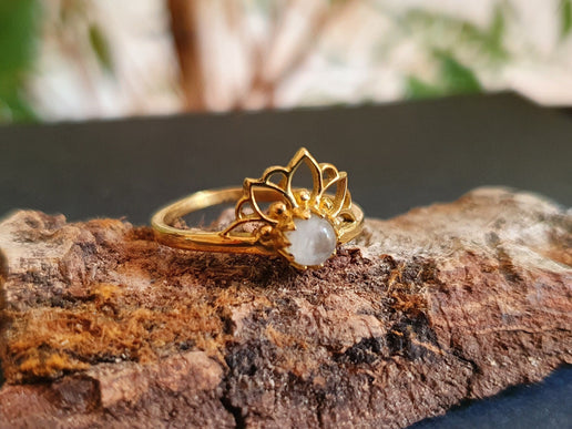 Moonstone Ring Gold Lotus Flower / Boho / Ethnic / Rustic / Tribal / Gypsy / Festival / Indian / Healing / Festival