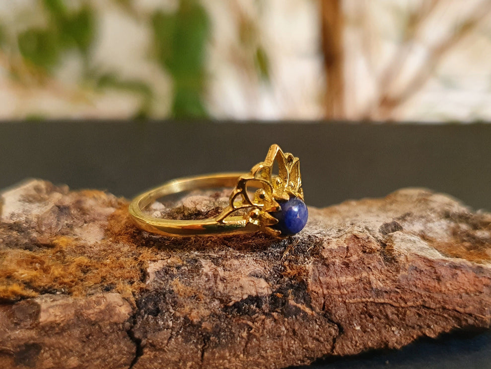 Lapis Lazuli RIng / Golden Lotus Flower / Boho / Ethnic / Rustic / Tribal / Gypsy / Festival / Indian / Healing / Festival