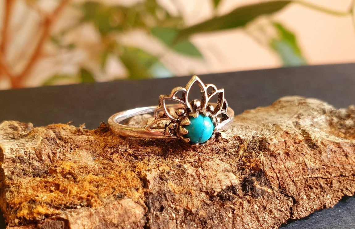 Turquoise Silver Ring Lotus Flower / Boho / Ethnic / Rustic / Tribal / Gypsy / Festival / Indian / Healing / Festival