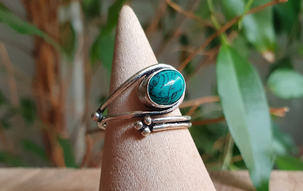 Ethnic style Silver & Turquoise Ring / Adjustable / Boho / Bohemian / Psy / Rustic / Tribal / Gypsy / Festival / Healing / Festival