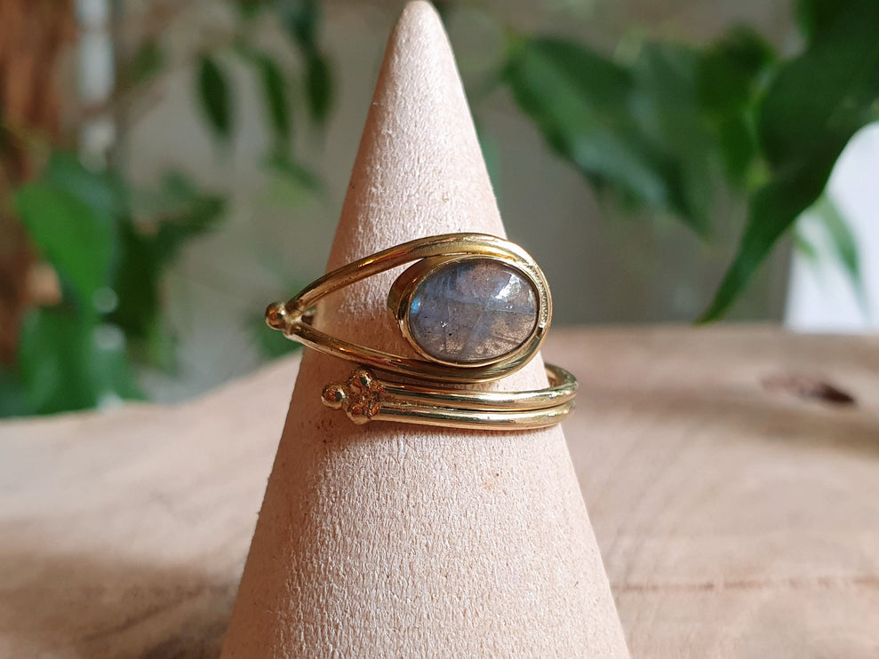 Adjustable Labradorite Ring Ethnic style Brass / Boho / Bohemian / Psy / Rustic / Tribal / Gypsy / Festival / Healing / Festival