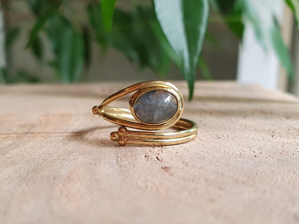 Adjustable Labradorite Ring Ethnic style Brass / Boho / Bohemian / Psy / Rustic / Tribal / Gypsy / Festival / Healing / Festival