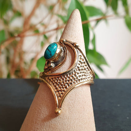 Boho Turquoise Brass Ring / Pretty / Ethnic / Rustic / Festival / Tribal / Blue / Hippie / Gypsy / Psy / Stone / Healing