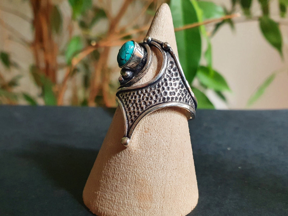 Boho Turquoise Silver Ring / Pretty / Large size / Ethnic / Rustic / Festival / Tribal / Blue / Hippie / Gypsy / Psy / Stone / Healing