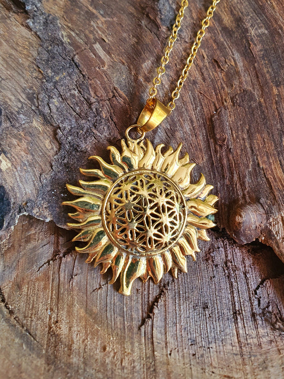 Gold Sun Mandala Necklace / Hypoallergenic / Brass / Boho / Hippie / Rustic / Ethnic / Hypoallergenic / Third Eye / Illuminati